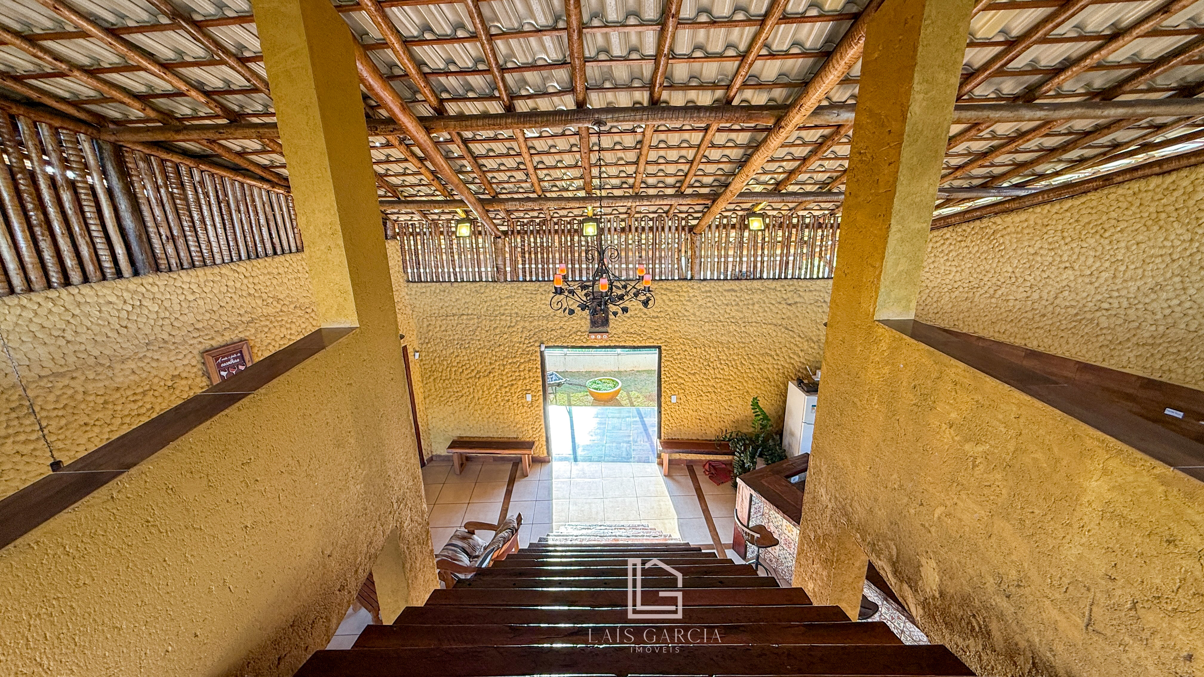 Casa à Venda em Condomínio
