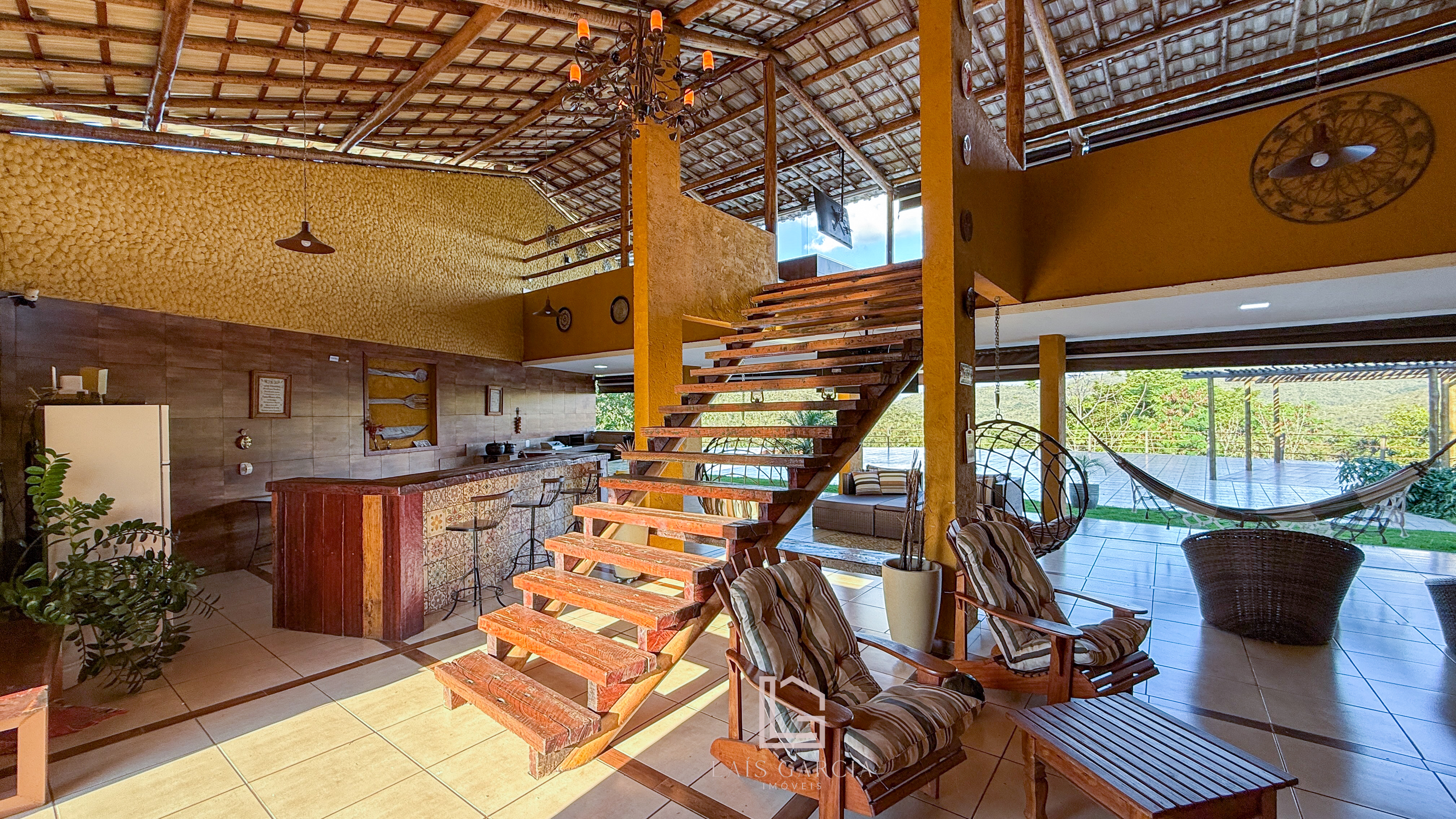 Casa à Venda em Condomínio
