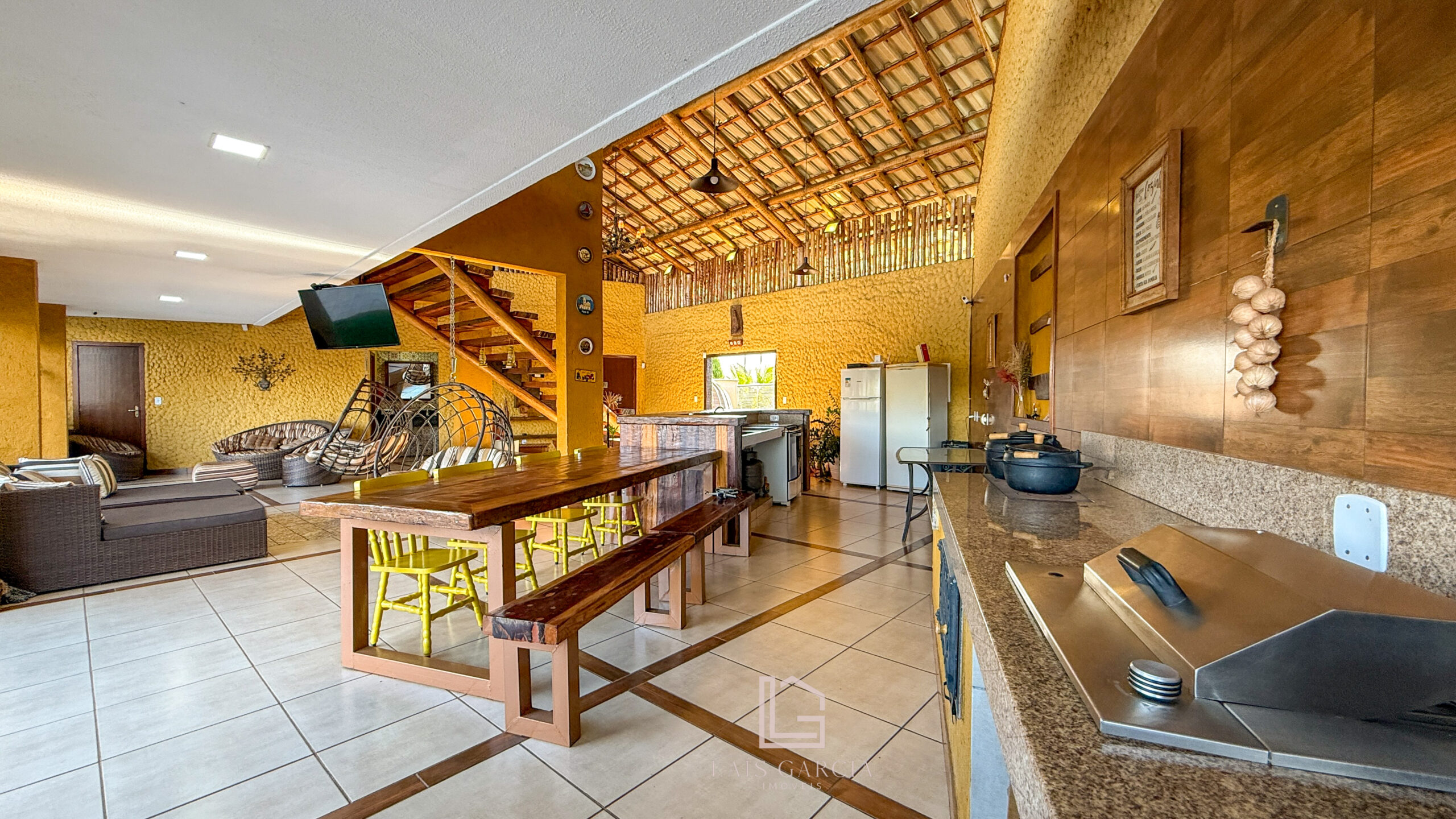 Casa à Venda em Condomínio