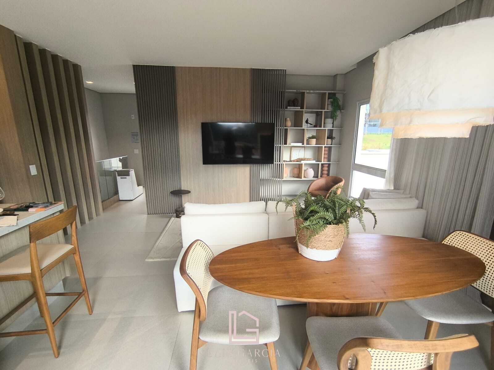 Duplex à Venda no Bairro Ipê Amarelo